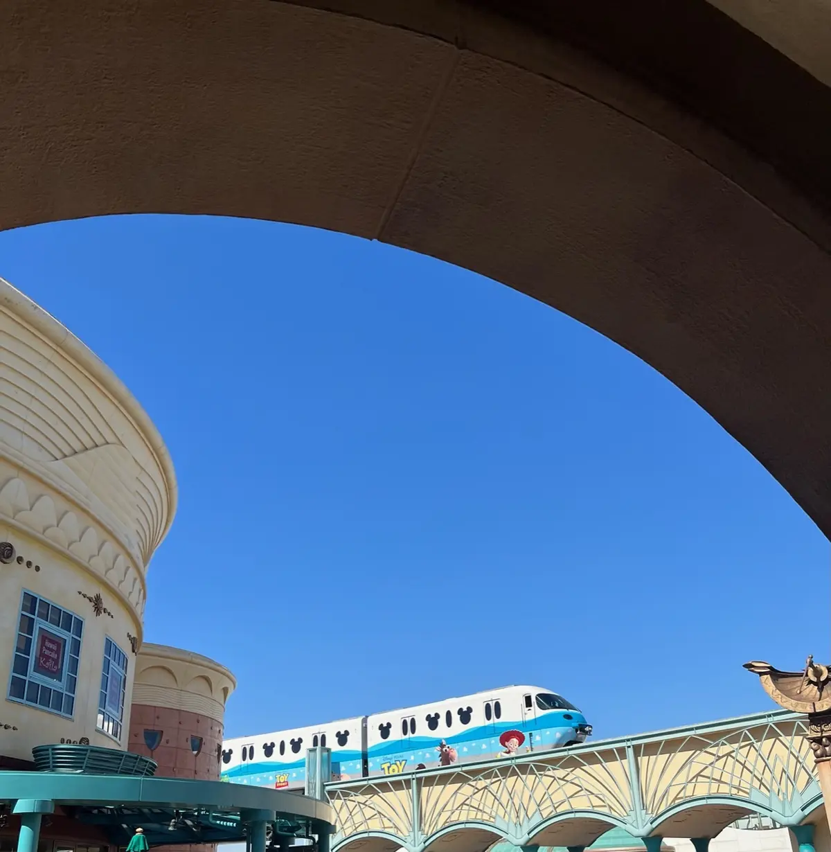 ネイビージャケットで思い出の場所へ♡の画像_2