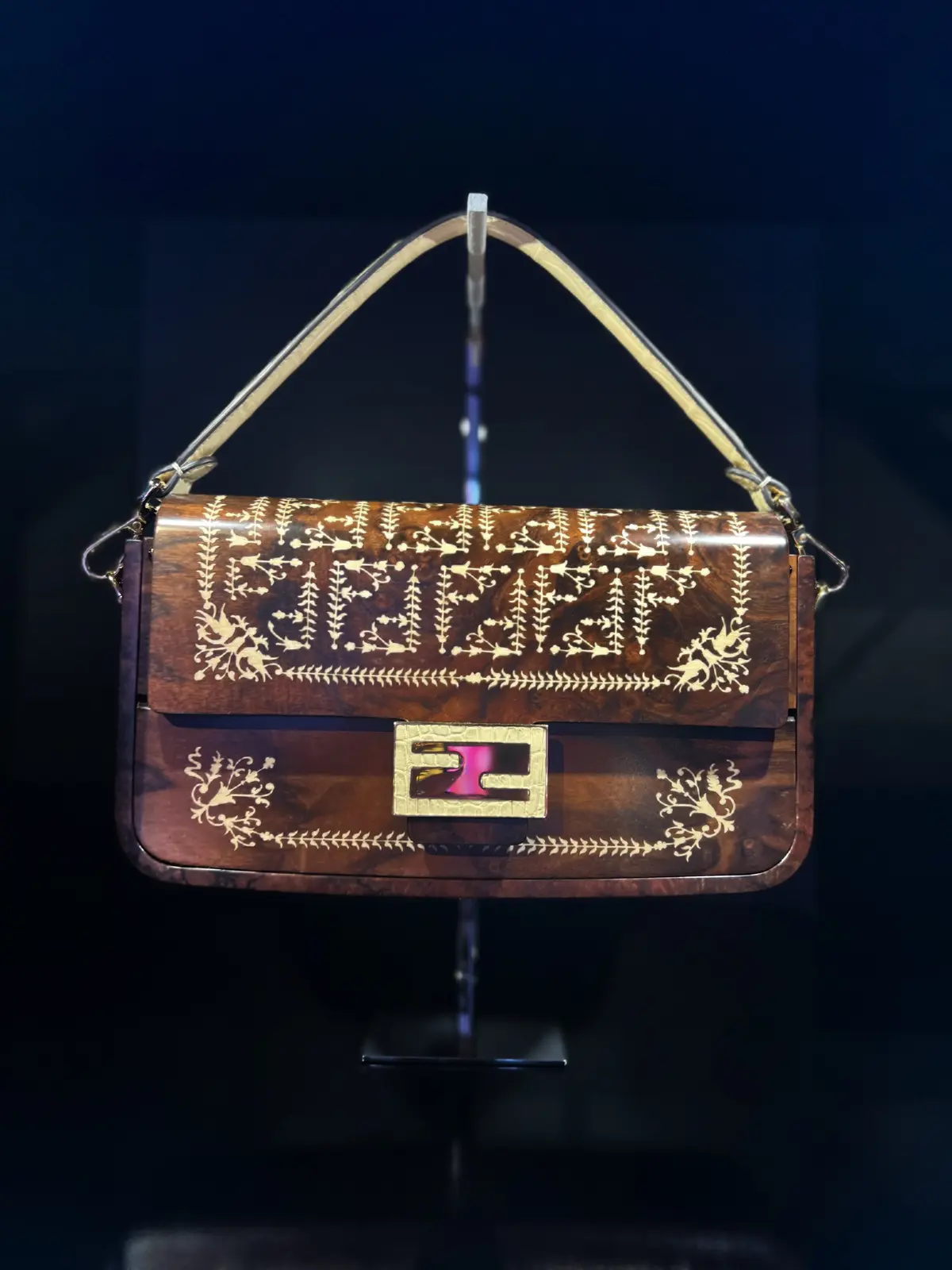 FENDI エキシビジョン 〜hand の画像_12