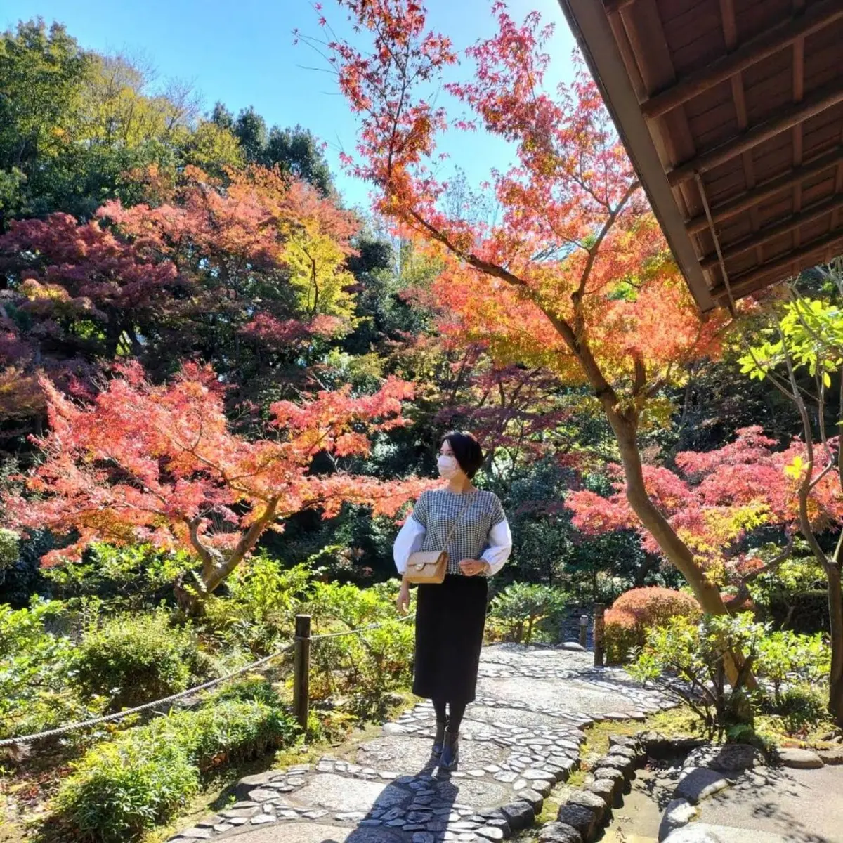 根津美術館、紅葉、ザラのポプリンブラウス、40代ファッション