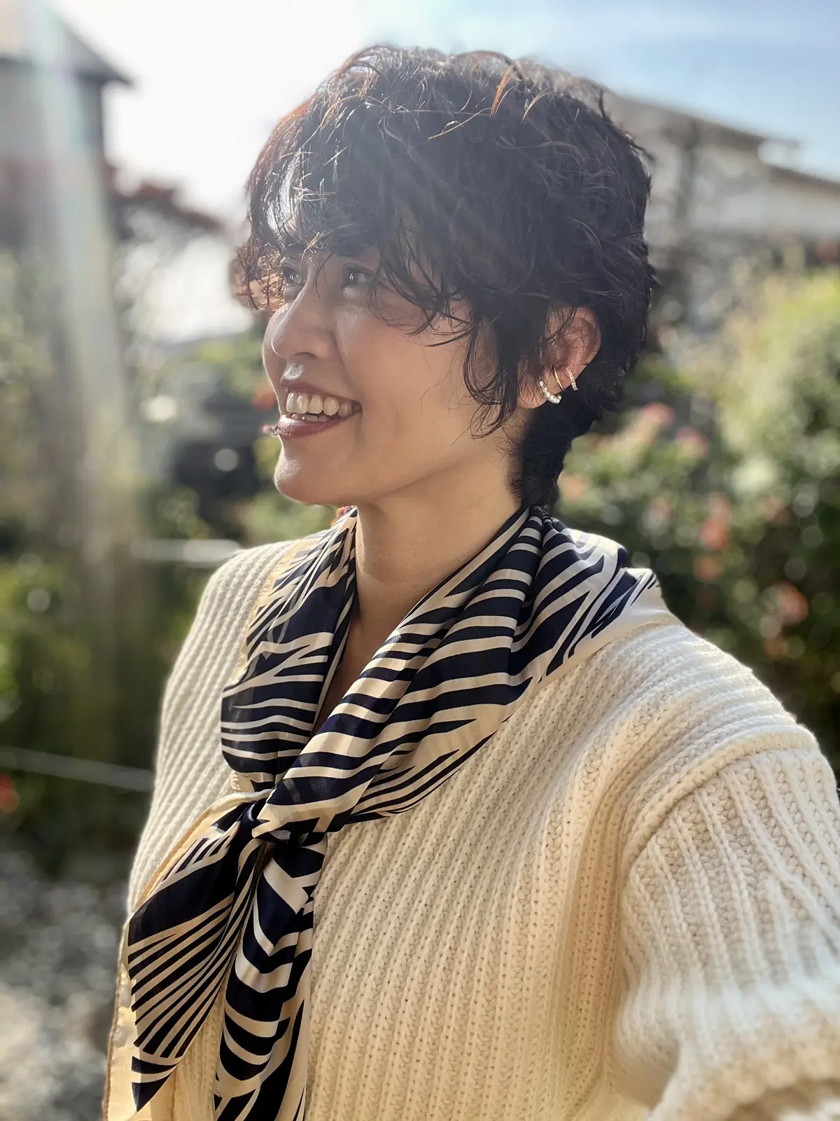 スカーフを添えて冬の首周りを華やかに♪の画像_5