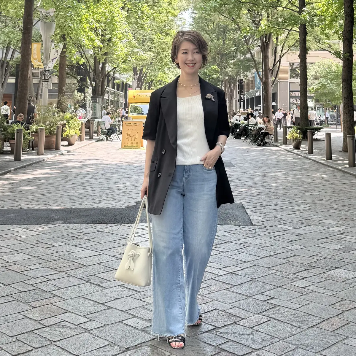 きちんと感も涼しさも〜半袖ジャケットで楽の画像_1