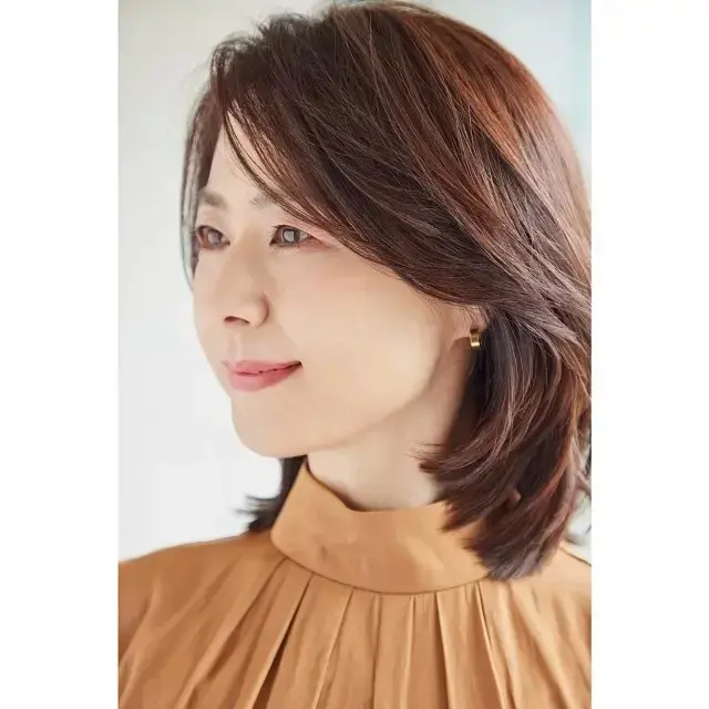 ツヤ髪で上品な印象「秋カラー×大人ボブ」