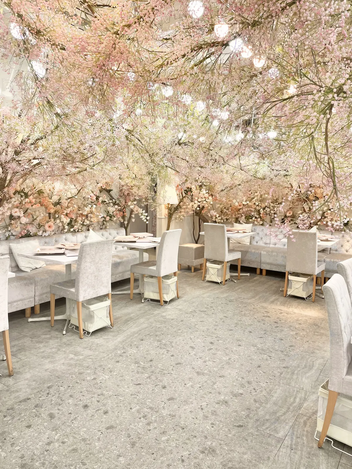 お花の世界が素敵！美味しい桃のアフタヌーの画像_4