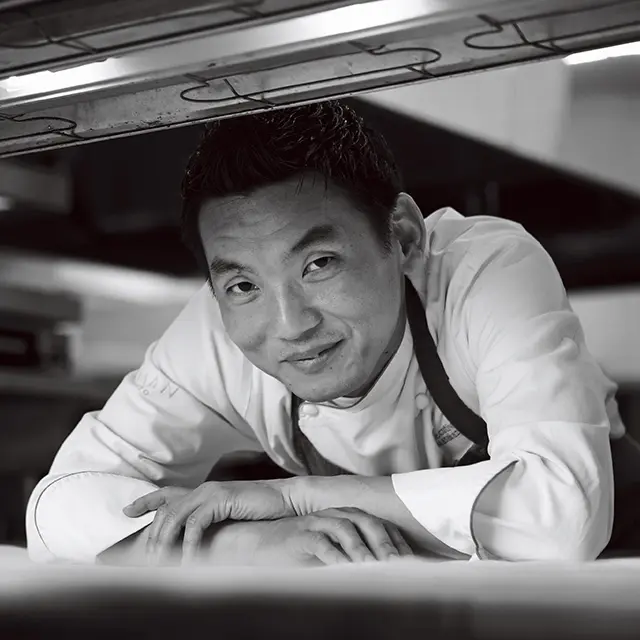 「アマン東京」の総料理長で『アルヴァ』を率いる平木シェフ。