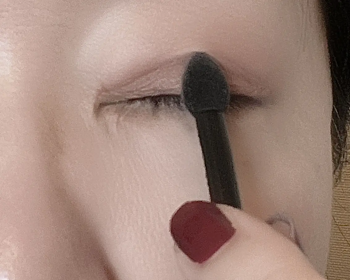 アイメイク　プロセス2