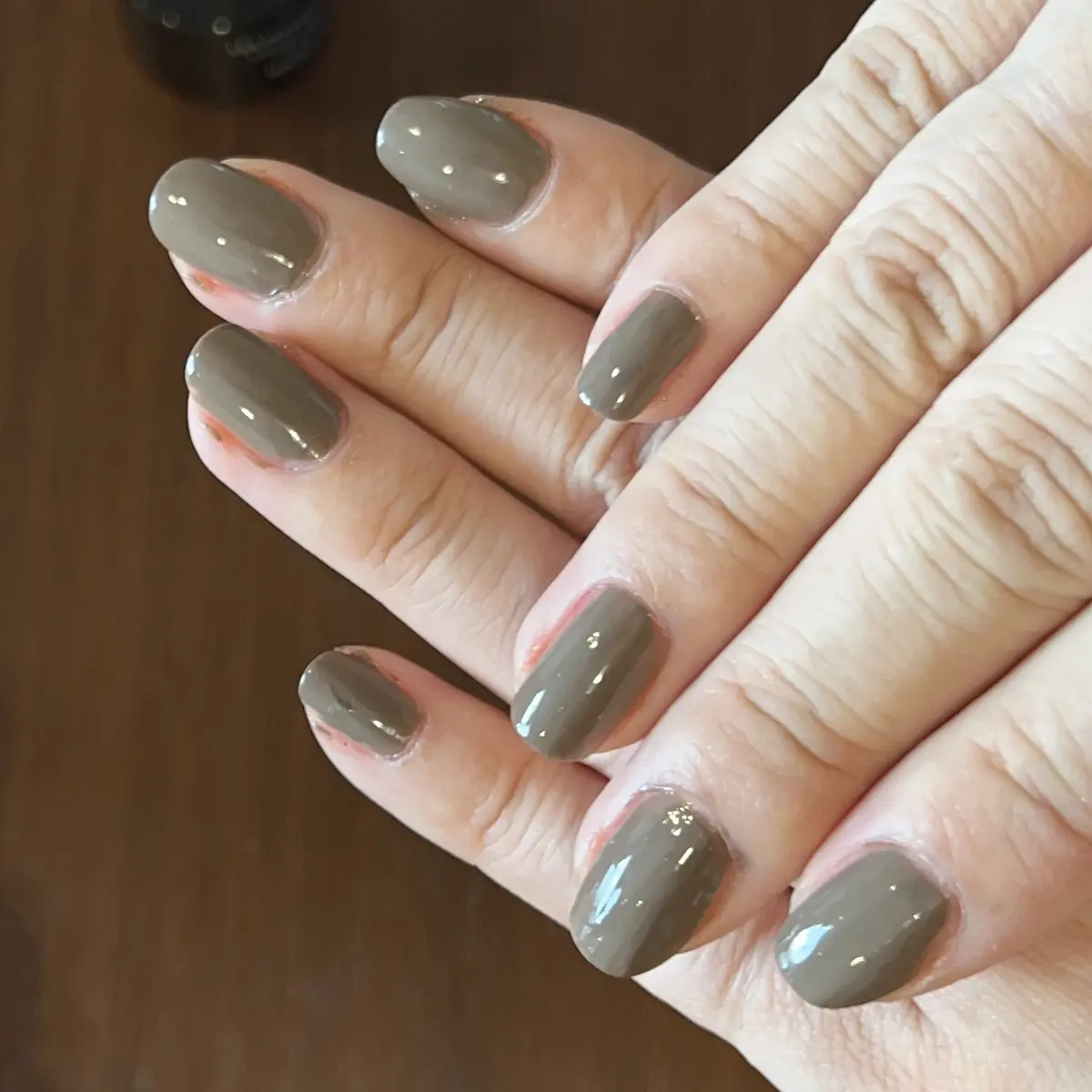 ネイルカラー2度塗りの仕上がり