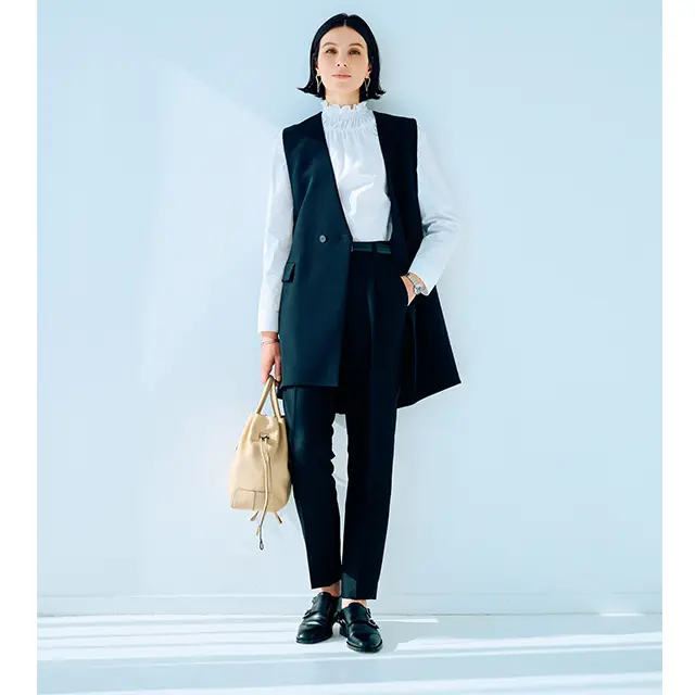 DOMELLEの 微光沢テーパード