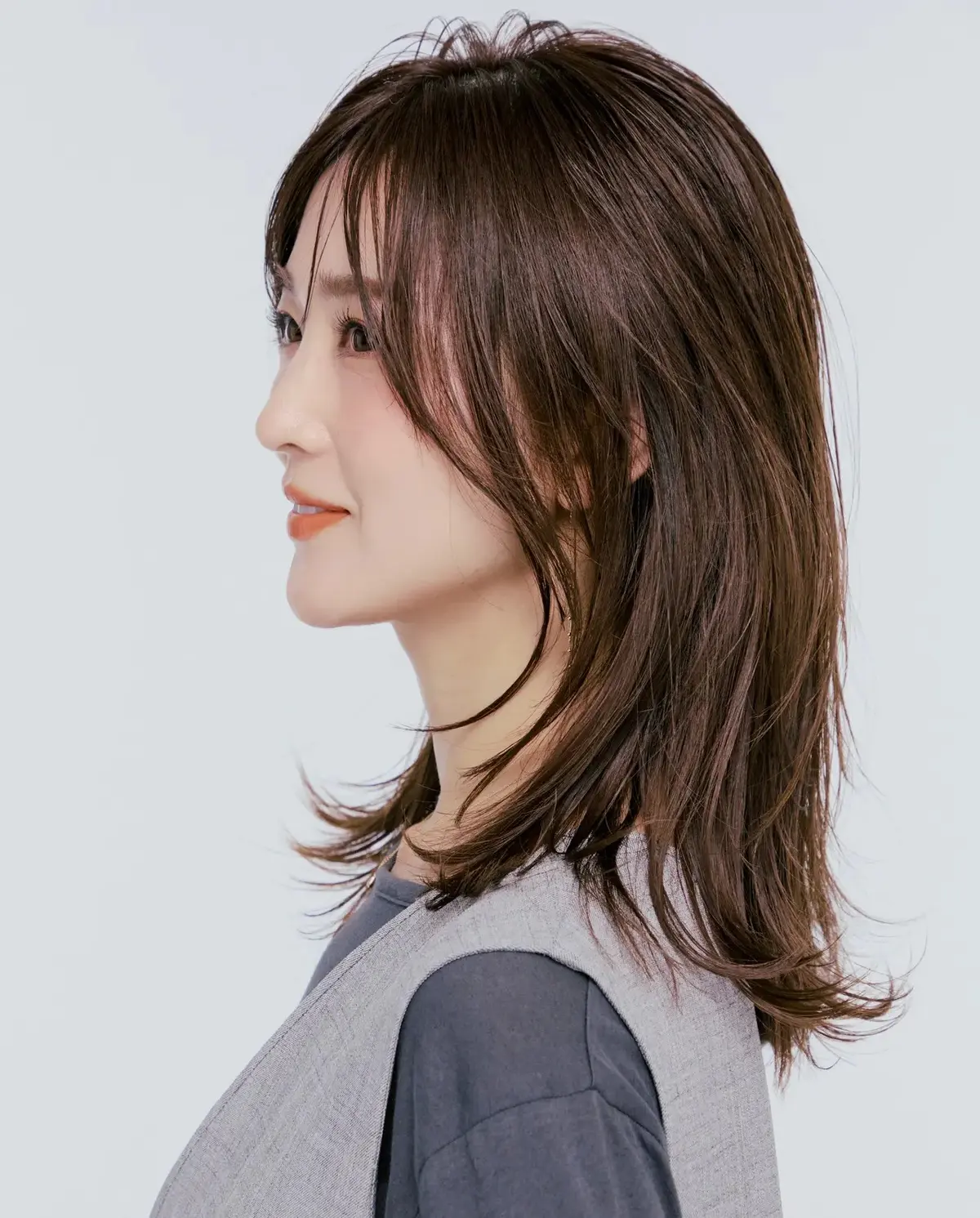 うねりやゴワつきを目立たなくする“質感調整”ヘアカラー【人気ヘアサロンの最旬明るめカラー】