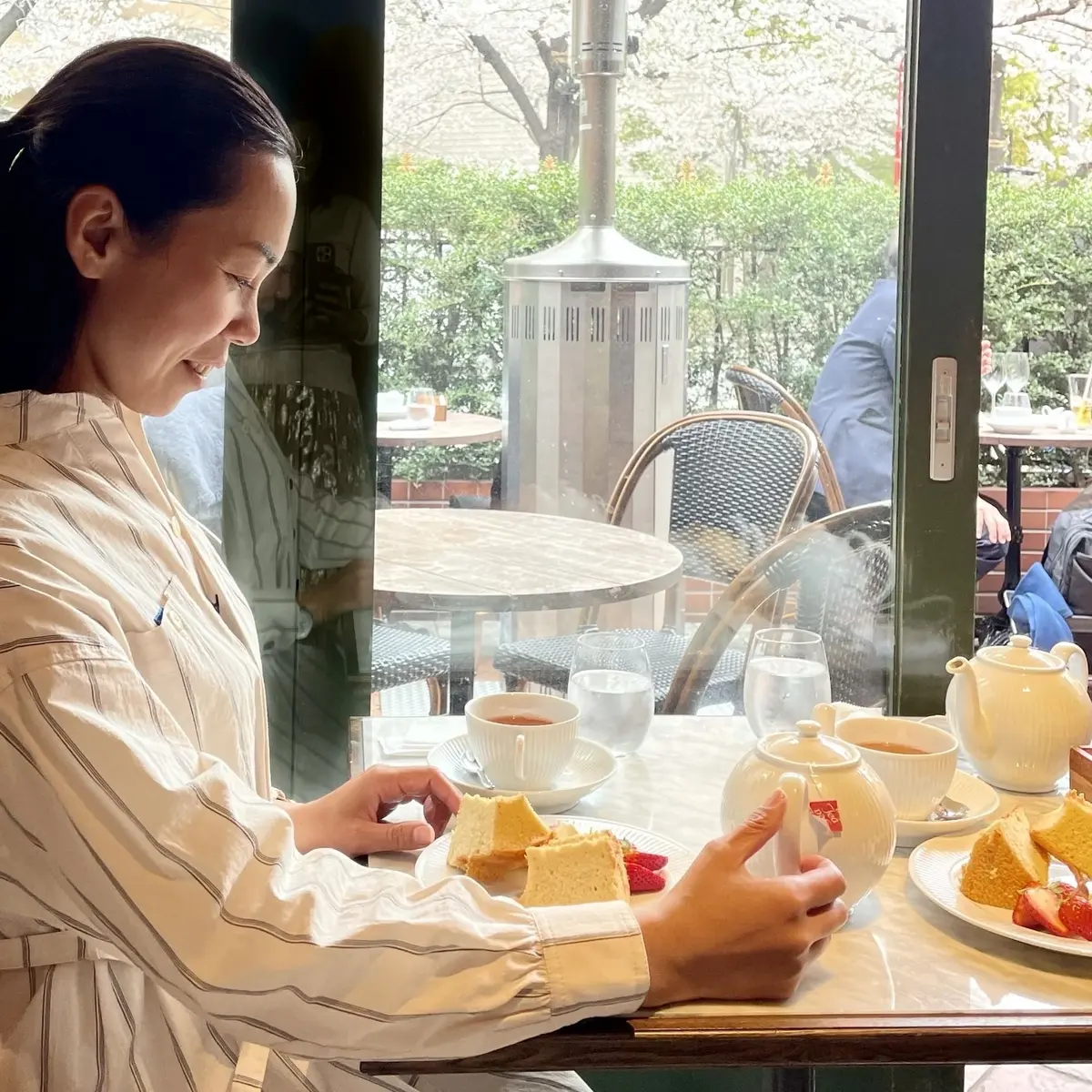 マリソ美女組かっきーちゃんのティータイム風景