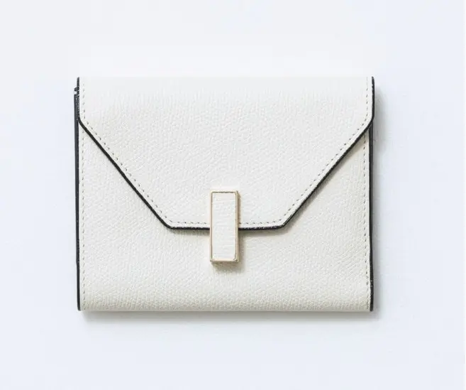 おしゃれな人から乗り換えてる！最旬財布はの画像_1