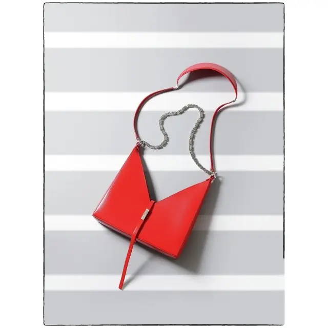 ジバンシィのショルダーバッグ 「カットアウト」