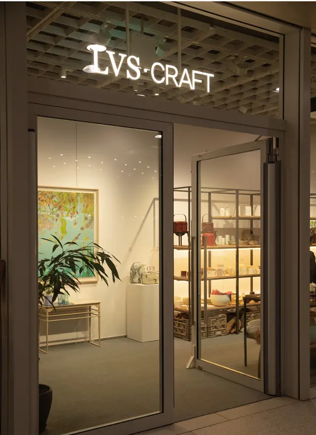 龍山のランドマーク的存在のビル内で入りやすい雰囲