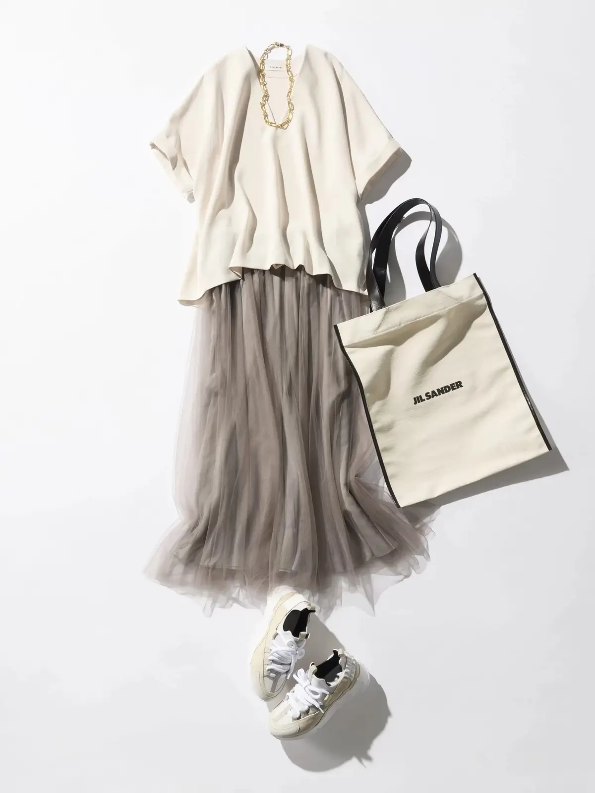 【50代着回し術】Tシャツより上品！とろの画像_7