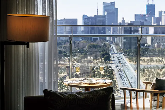バルコニーつきの客室で、眺めも食も東京自慢のおもてなし  パレスホテル東京（東京都）