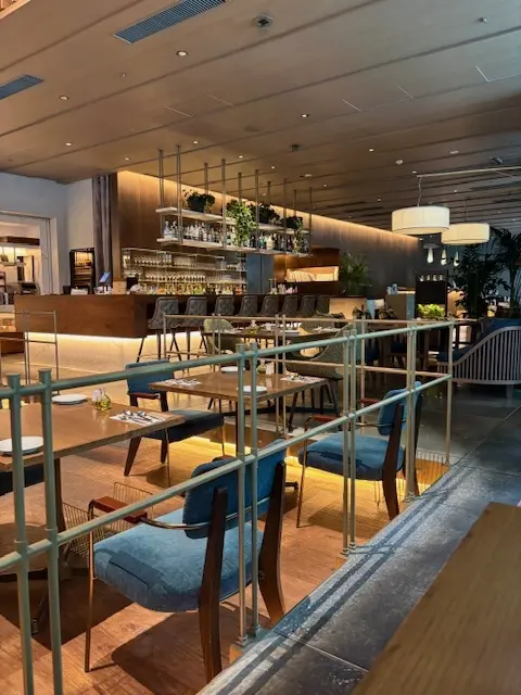 浜町ホテル1階にあるセッションでおしゃれの画像_2