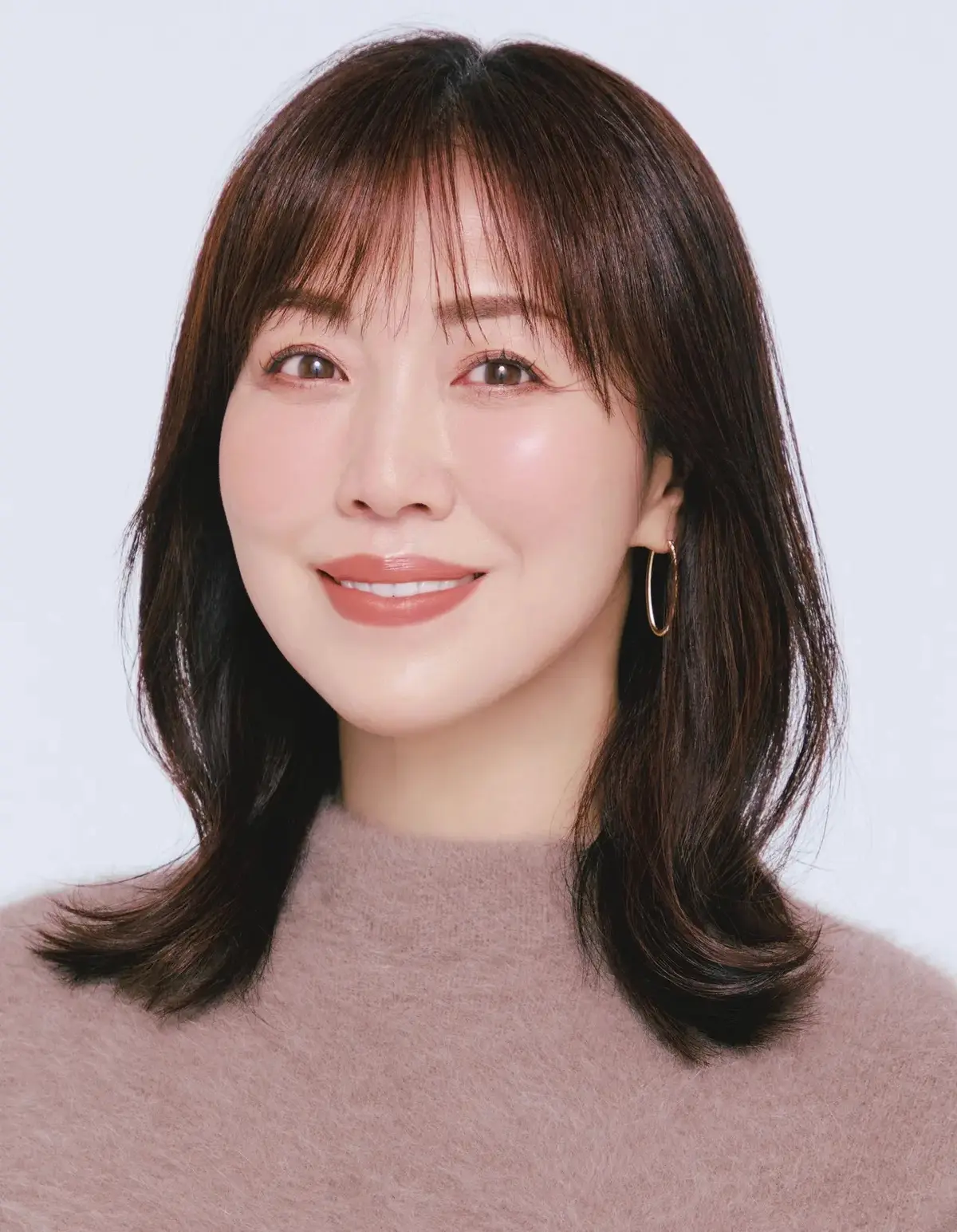 敏感頭皮でも明るめに染められる“フロスティングカラー”