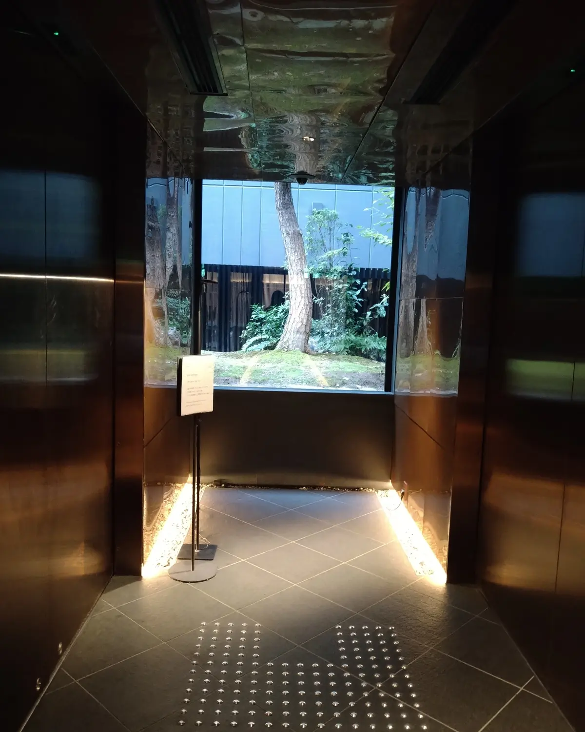 ホテルトウ西洞院