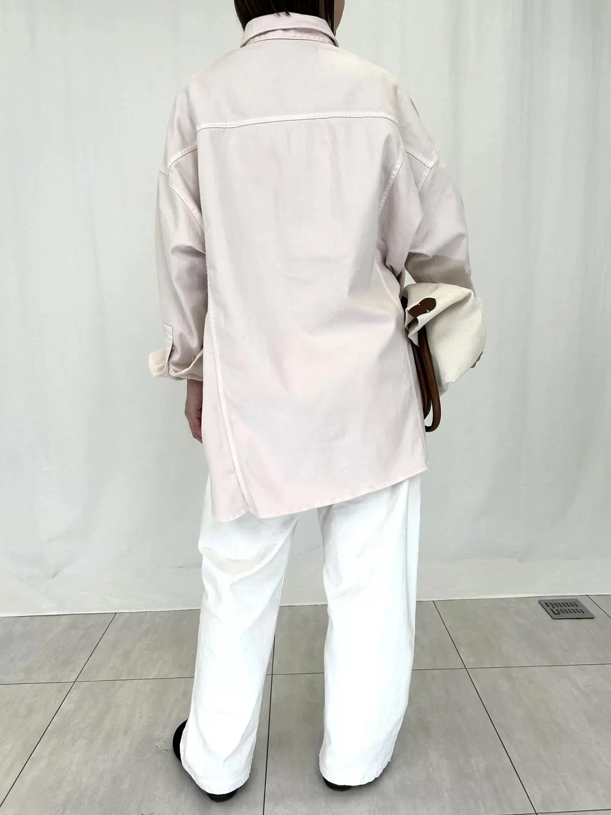 Tシャツにも合う！50代大人の羽織り「Hの画像_4