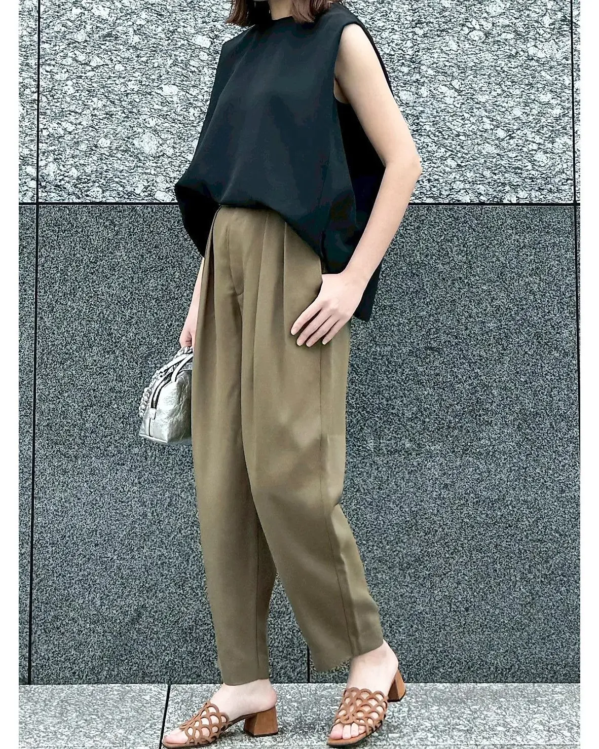 【50代 夏トップス】暑さ対策もおしゃれの画像_16