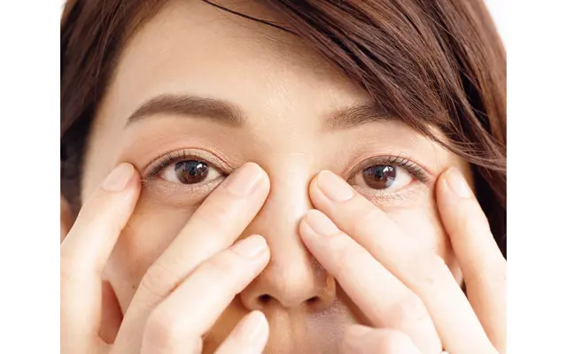 《1》シワが出やすい ポイントを押さえて