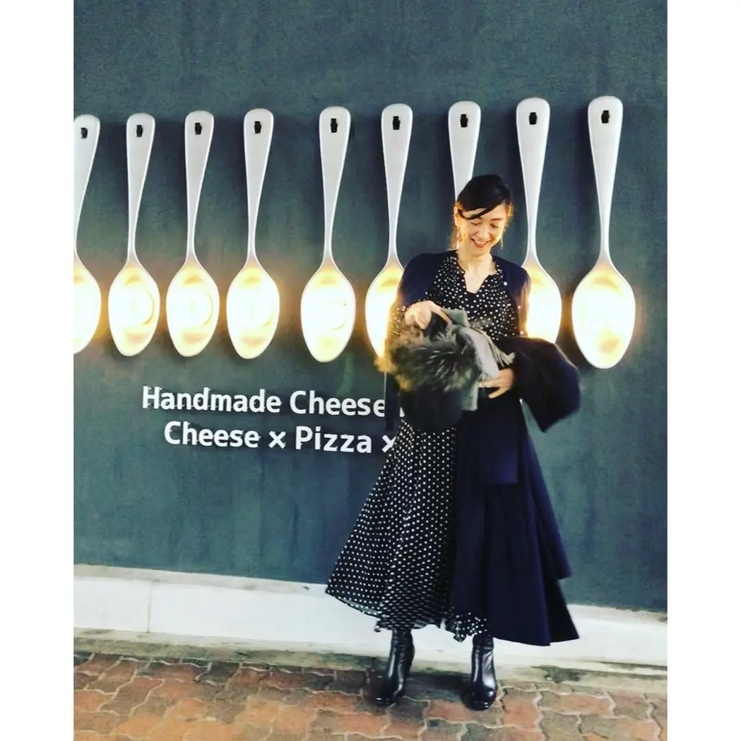 初めてのネイビーコートでフェミニンに。の画像_6