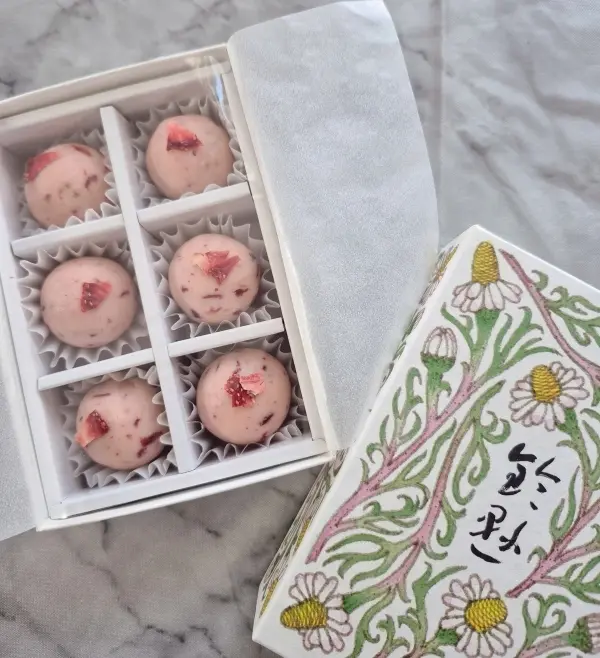 GUのデニムシャツでミッドタウン日比谷のの画像_9