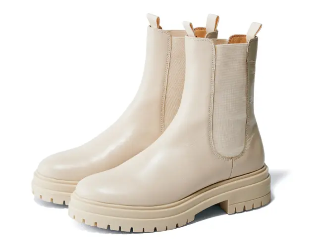 トニービアンコのショートブーツ￥41,800