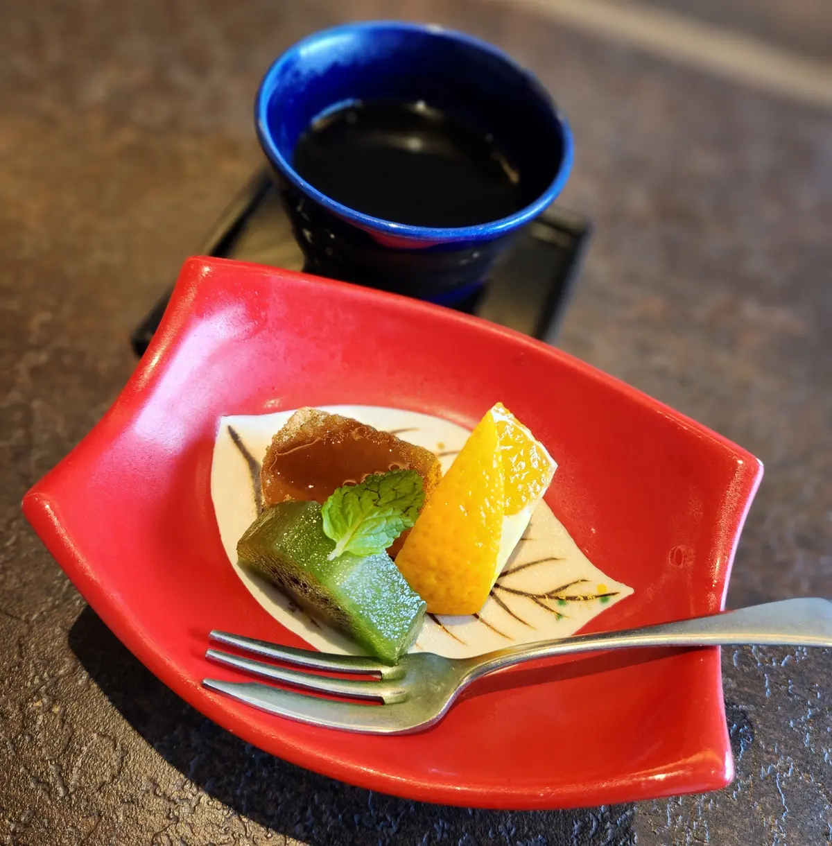 サマーデニムとふんわりブラウスの画像_7