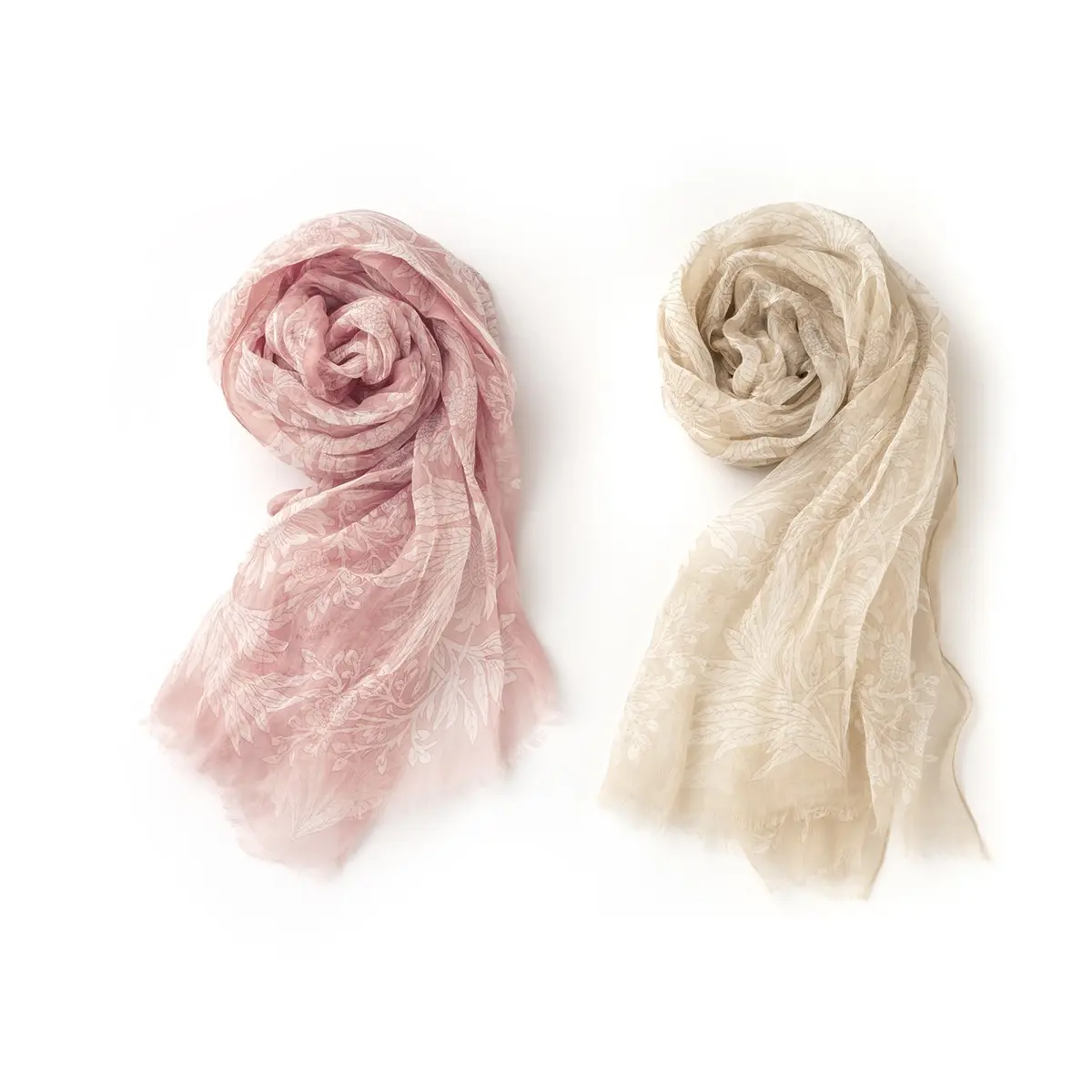 「マッキントッシュ ロンドン」バイブリーフラワーのスカーフ