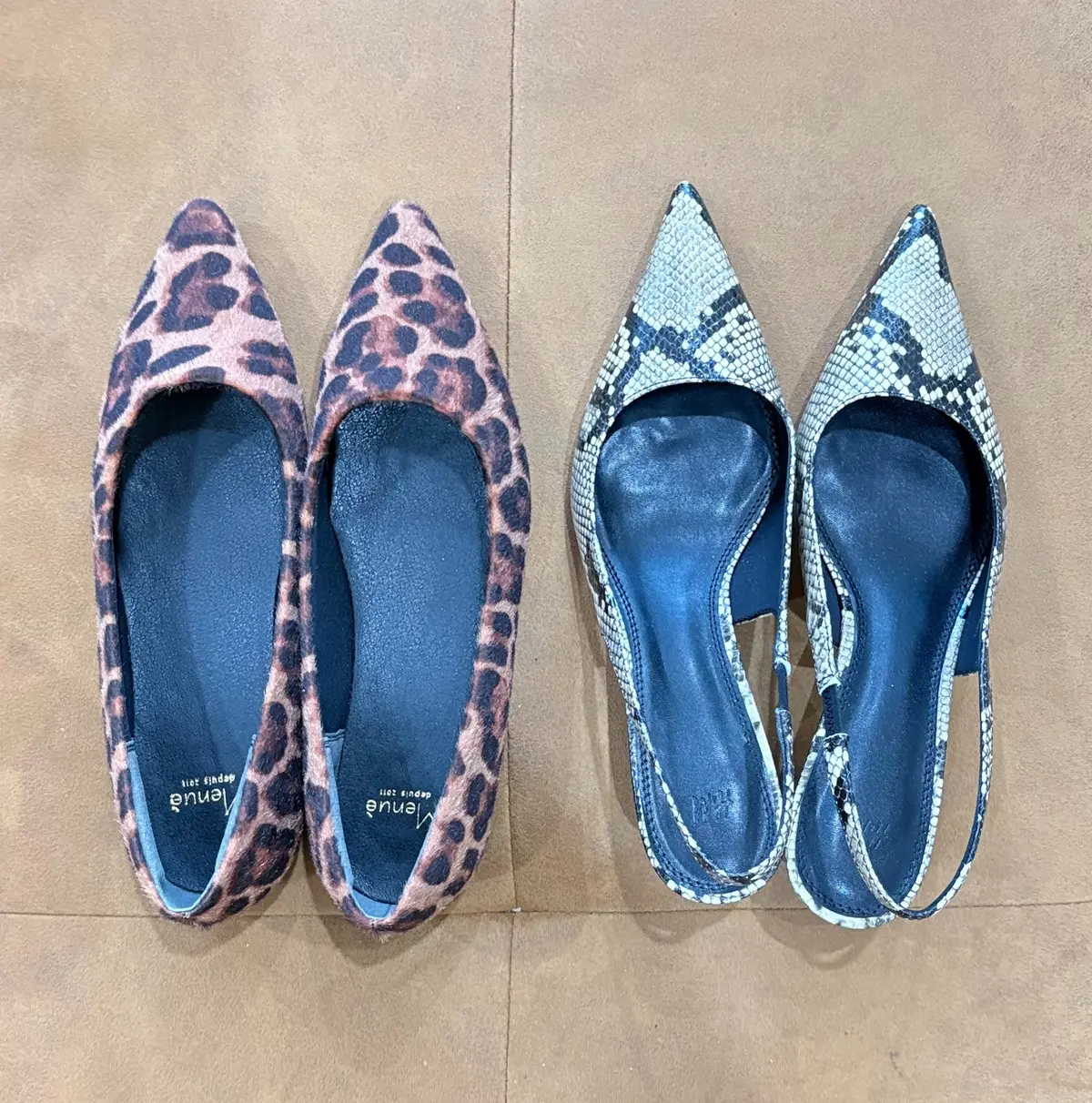 メヌエ　アニマル柄　フラットシューズ　サンダル　パイソン柄　秋コーデ