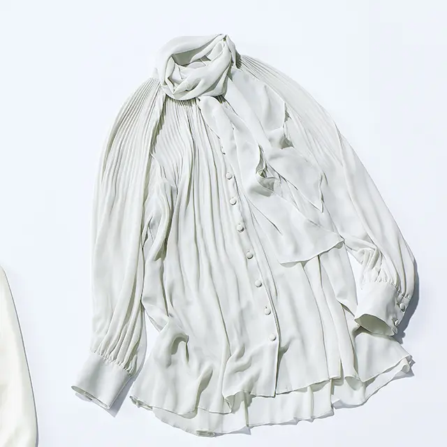 ボウタイブラウス