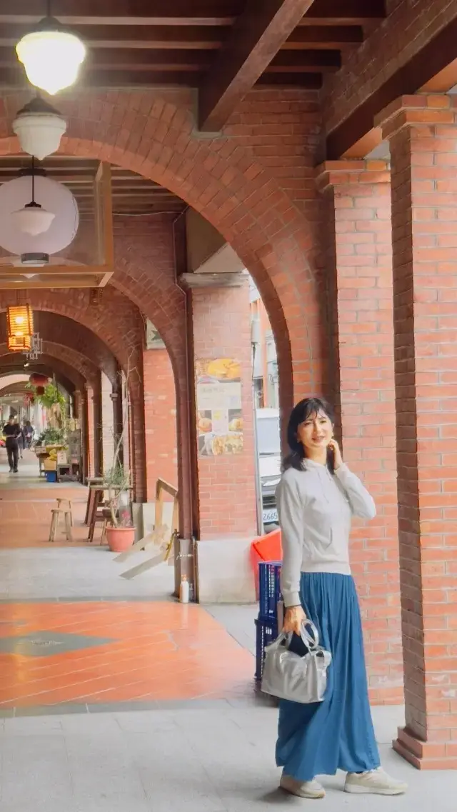 ユニクロ パーカー 40代 50代 エクラ華組  山口理江さん