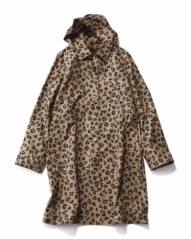  ジャケット￥68,200／モガ