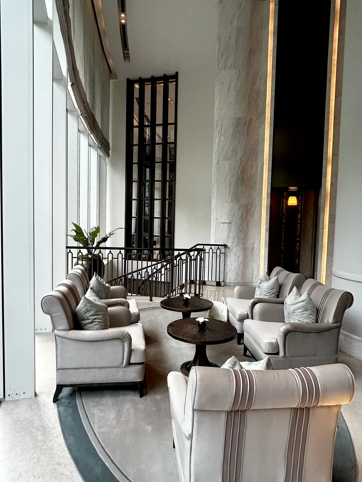 ウォルドーフ・アストリア・バンコク　　Waldorf Astoria Bangkok　タイ