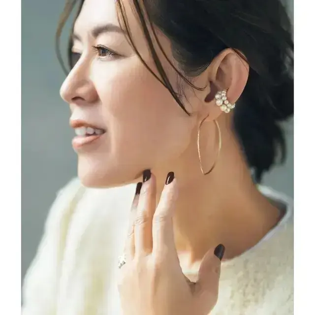 大草直子さんがおしゃれに見える理由は？抜群にセンスのいい「ジュエリー使い」