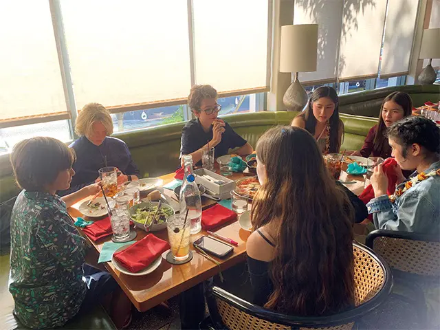 おしゃれなディナーを楽しみたいときに最高。しかもファミリーフレンドリー。 スパニッシュ＆イタリアンミックスの料理が大好き。