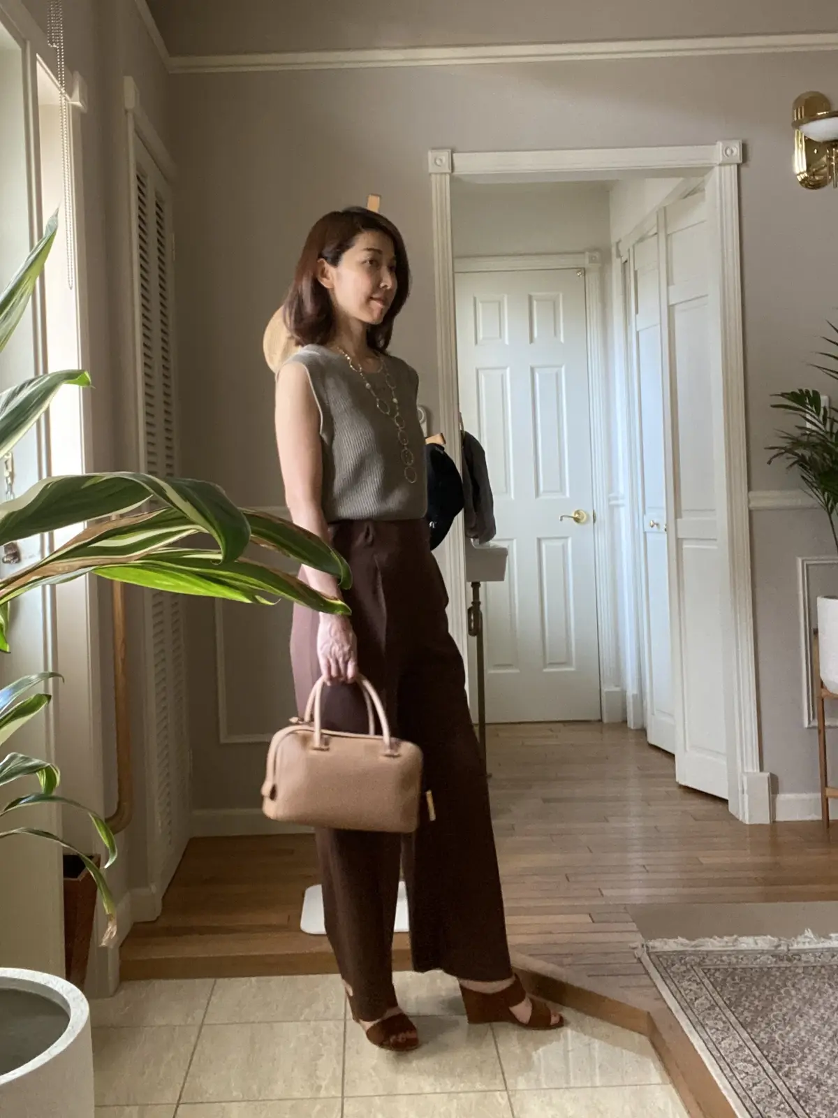 ブラウンのワントーンコーデでイベントへの画像_1