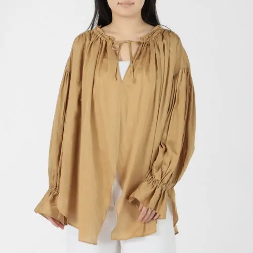 enrica コットンサテンギャザーブラウス