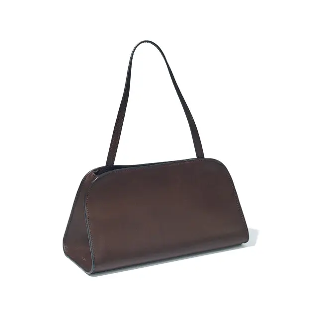 ザ・ロウのクラッチバッグ「ペギー」