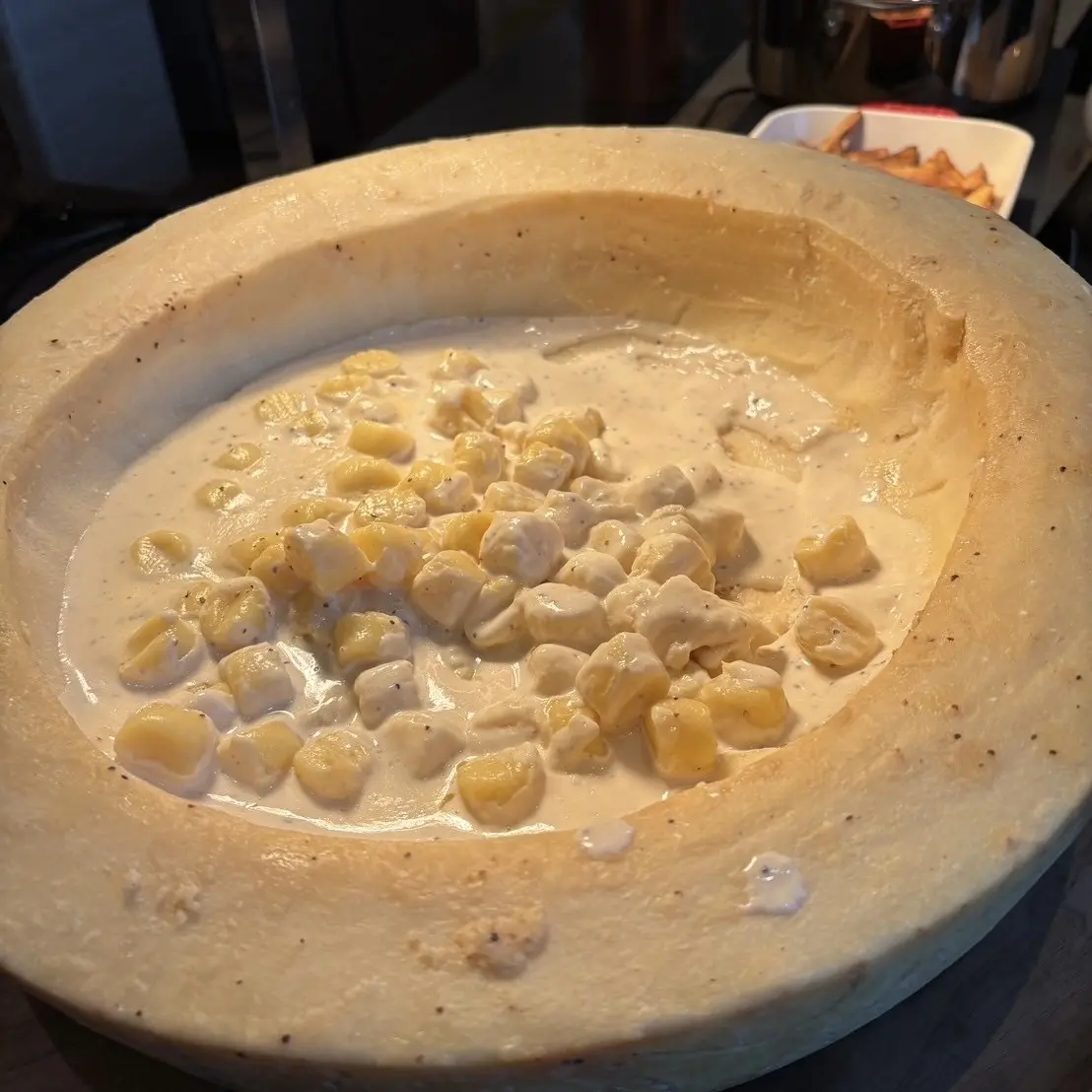 ベロアパンツでホテルランチin大阪の画像_2