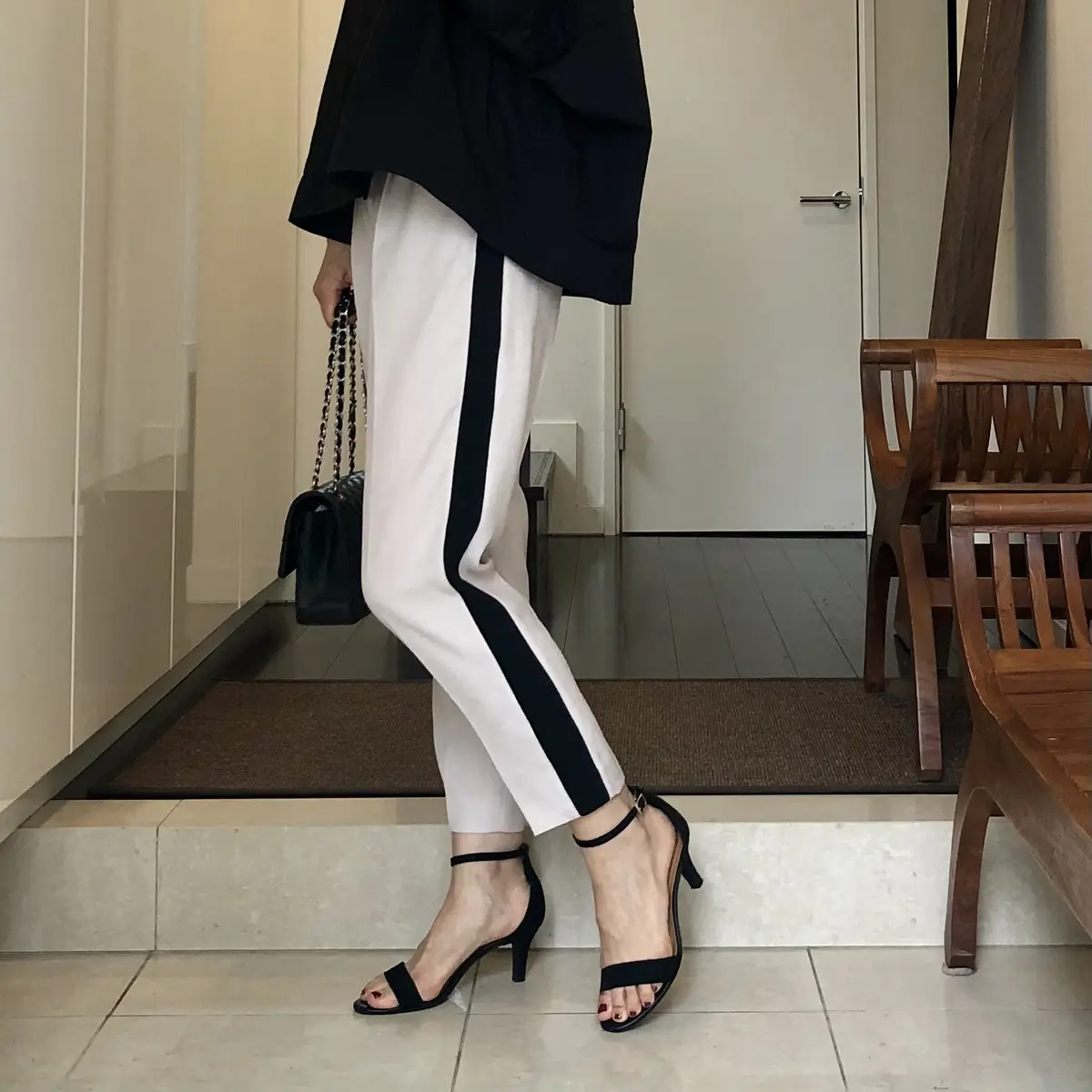 サイドラインパンツコーデの画像_2