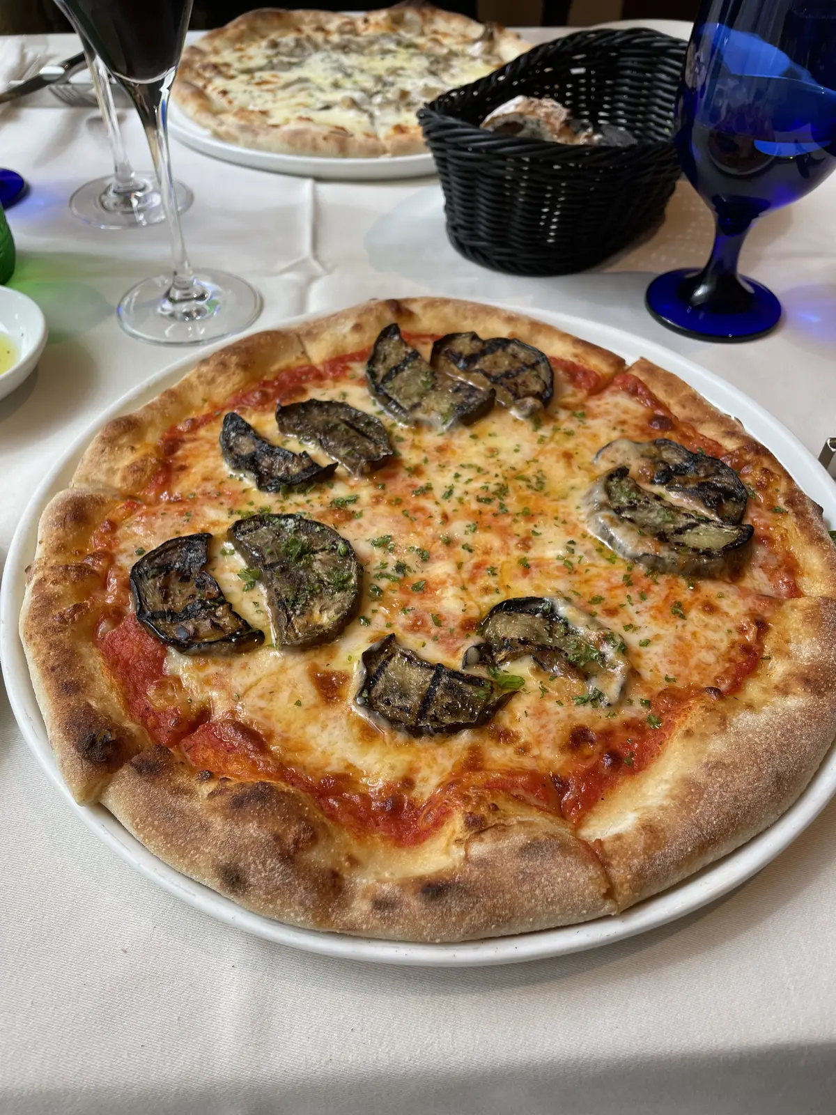 店内、TANTO THE GARDENS、イタリアン、タントタント ザ ガーデン、ピザ、もち生地、ナス、茄子