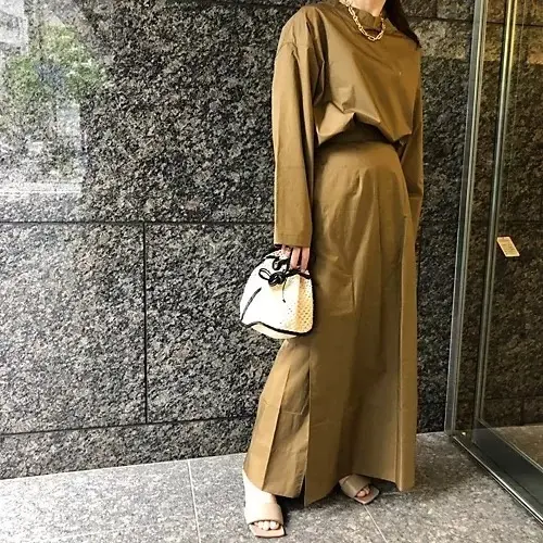 ⑥【Curensology×eclat】レースアップチュニック