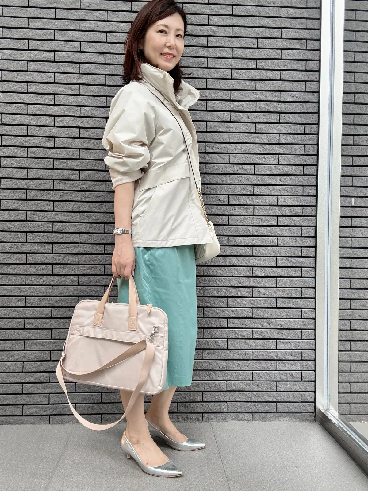 雨の日に大活躍！ユニクロアウターを羽織っの画像_3