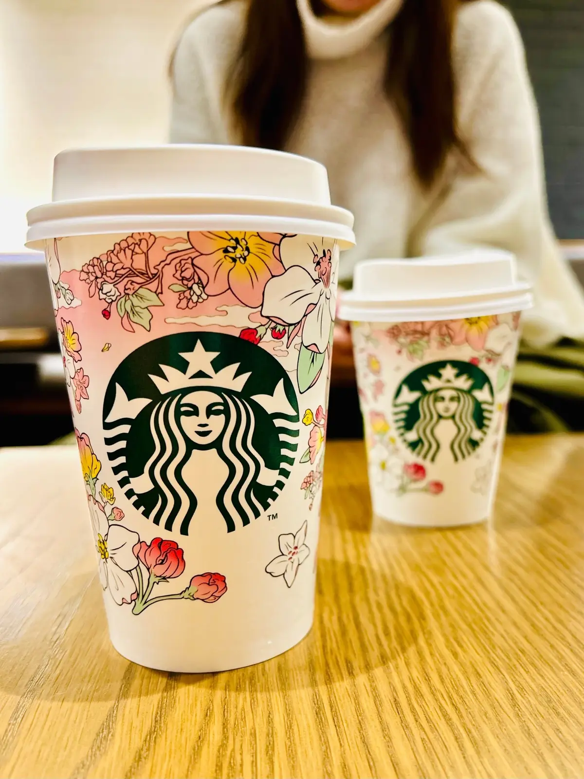スターバックスにて桜のカップ