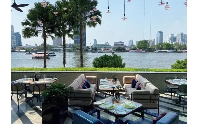 イタリア料理「Riva del Fiume Ristorante」では、モダンテイストのイタリア料理が楽しめる。朝食をテラス席でいただくのもおすすめ