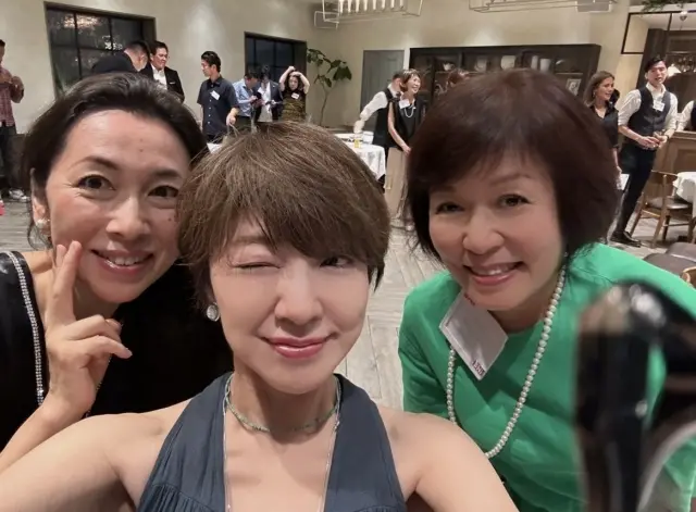 記念パーティで、素敵な方々に囲まれて至福の画像_3