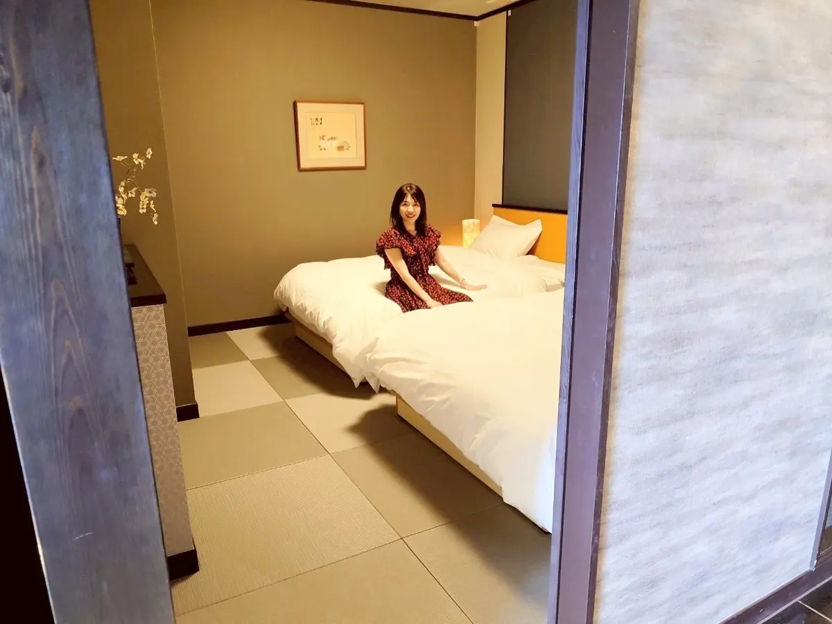 湖畔の洋館　かたくらシルクホテル