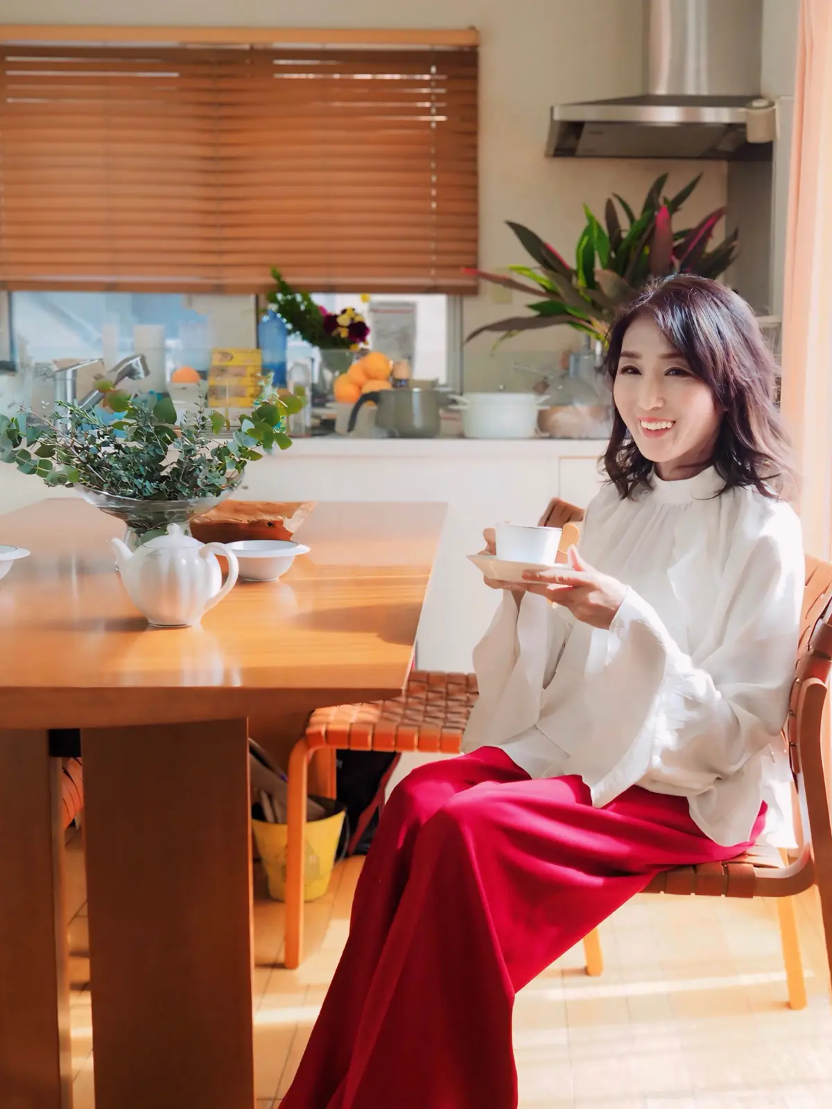 ZARA フリル付きブラウス  ￥ 5,990 エクリュ | 2234/900/712