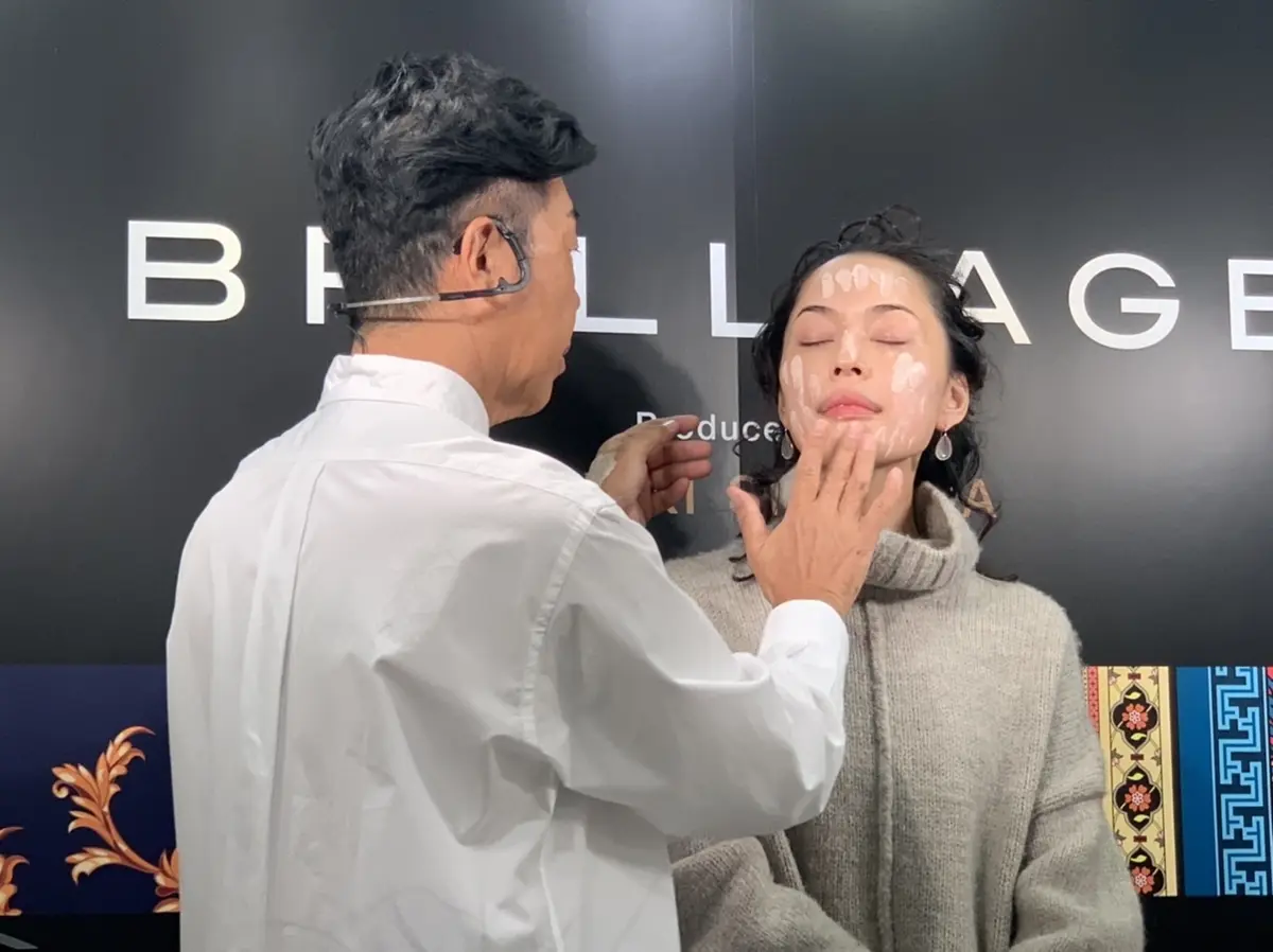 嶋田ちあきさんのメイクテクニックに感動❗の画像_5